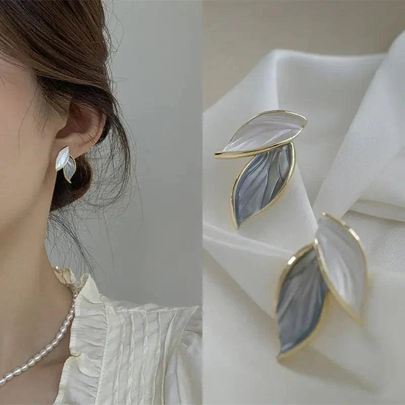 Simple Leaf Earrings