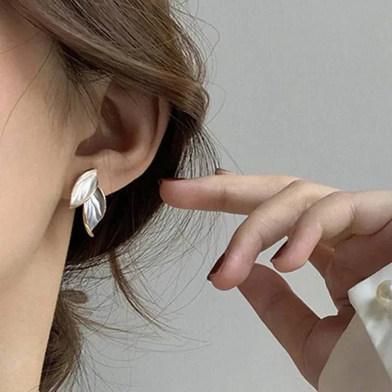 Simple Leaf Earrings