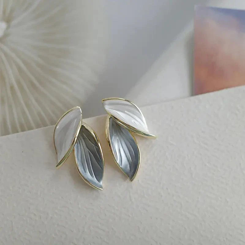 Simple Leaf Earrings