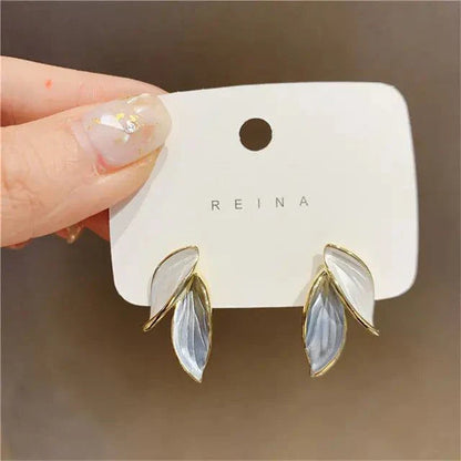 Simple Leaf Earrings